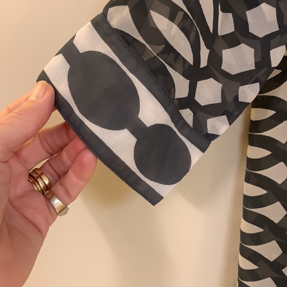 Gretchen Scott Grey and Cream Blouse - Picture 3 of 7